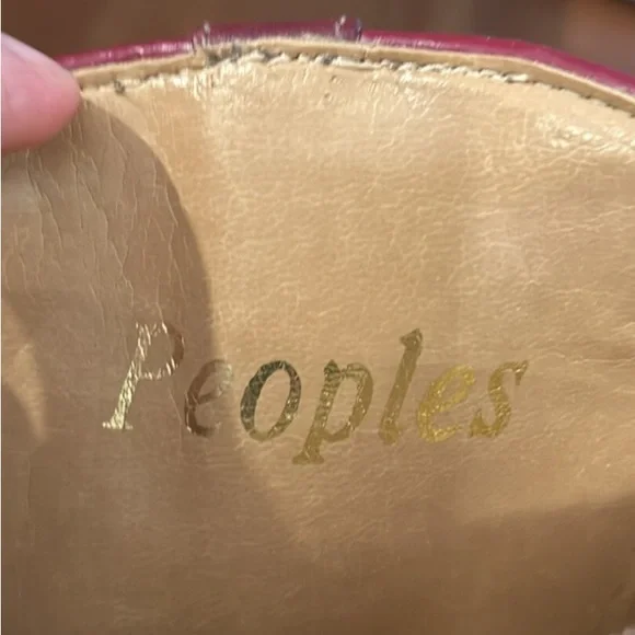 Elegant Burgundy Heeled Boots - Picture 7 of 8